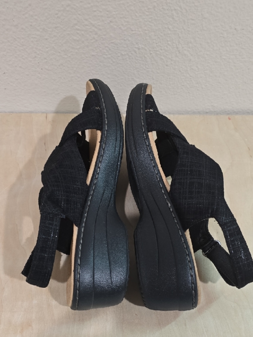 Clarks Black Woven Slingback Comfort Sandals - Picture 11 of 13